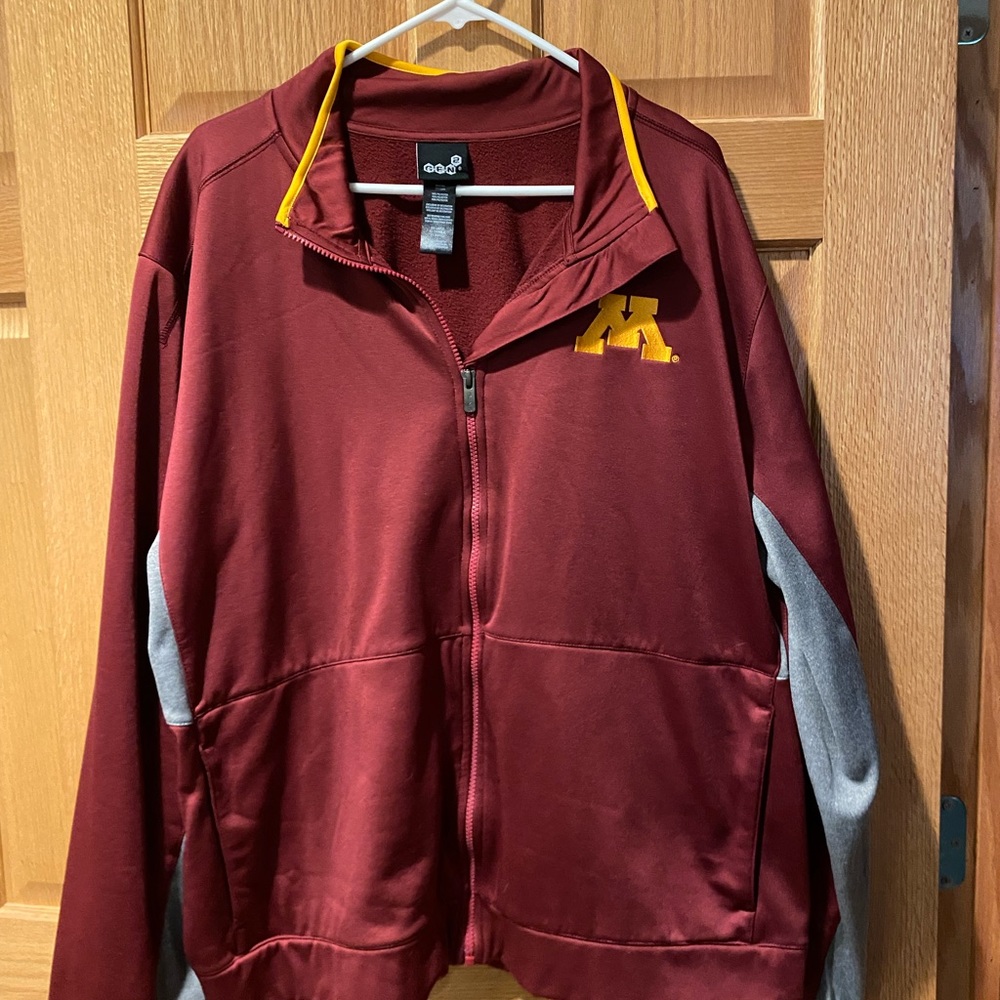 Minnesota Gophers zip up sweatshirt XXL